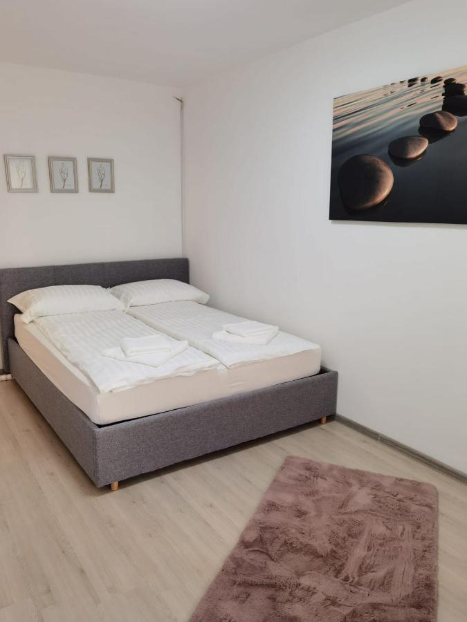 Focus Room 密古雷休治 外观 照片